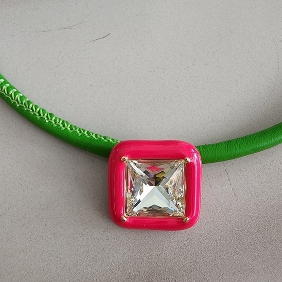 NEW Square Gem Geomatric Green Y2K Leather Necklace - Picture 5 of 12